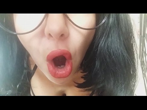 ❤️ Honey, hooyadaa anoo ah hooyadaa kuma ogolaan doonto inaad iskuul aado maanta... aad baan kuugu baahanahay... ️  Galmada dabada